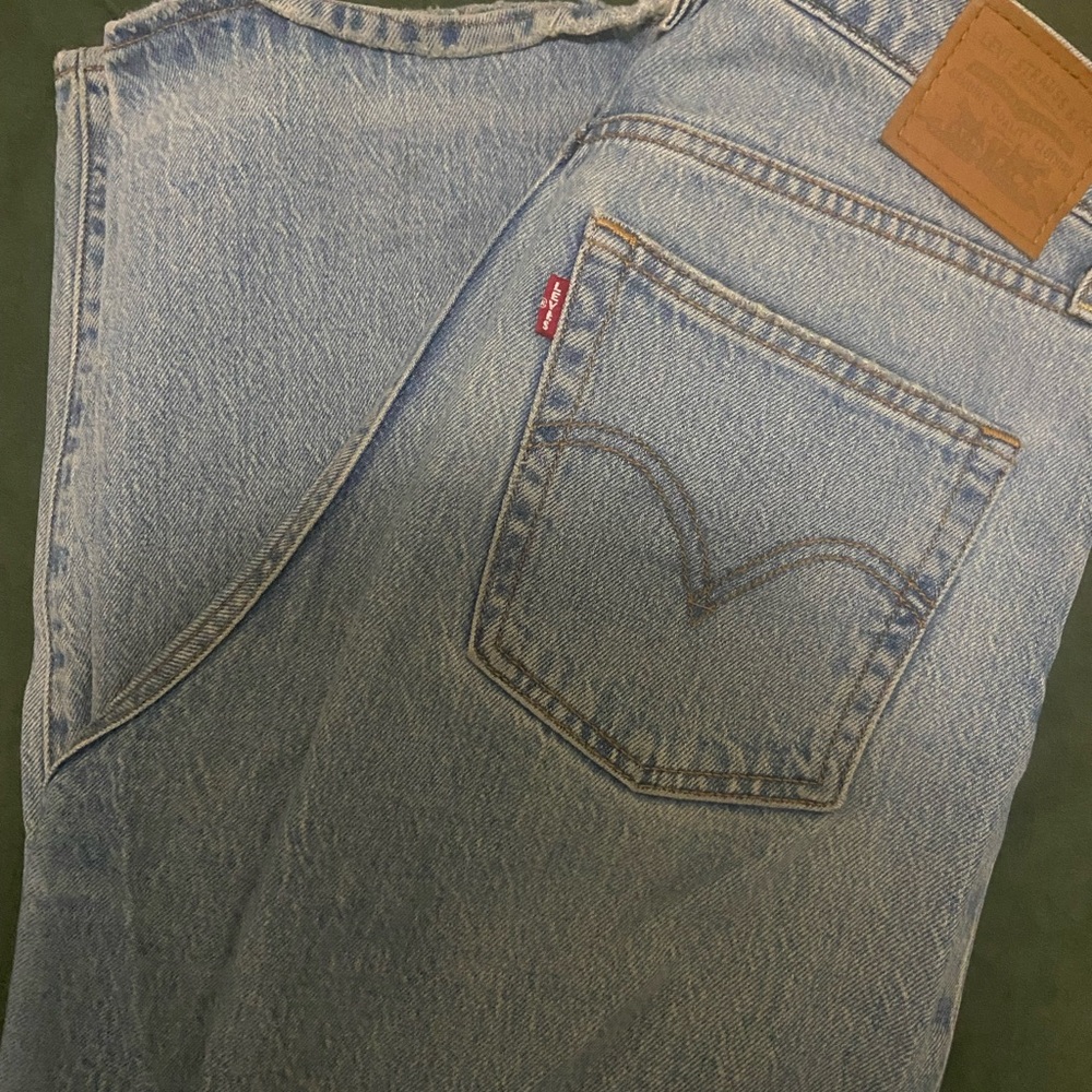 Levi's Men's Light Blue Straight Jeans